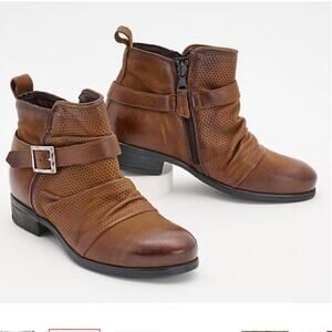 Miz Mooz Wide Width Leather Ankle Boots with Buckle Suzy Hazelnut EU 37 NIB